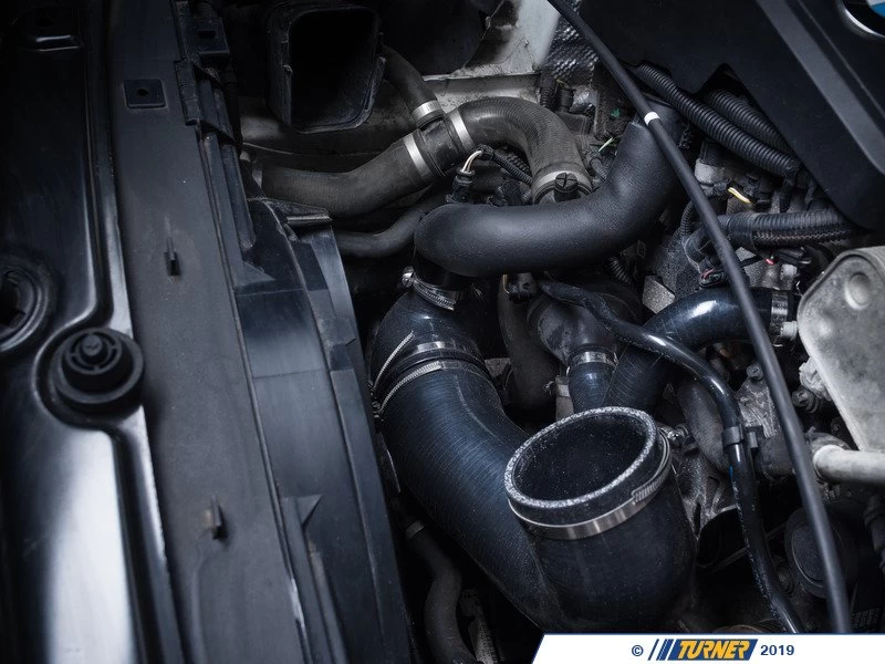 Turner Motorsport Upgraded Silicone Upper Air Intake Pipe (Turbo Inlet To OE Airbox) - N20 - Image 8