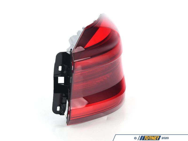 REAR LIGHT IN THE SIDE PANEL - Image 2
