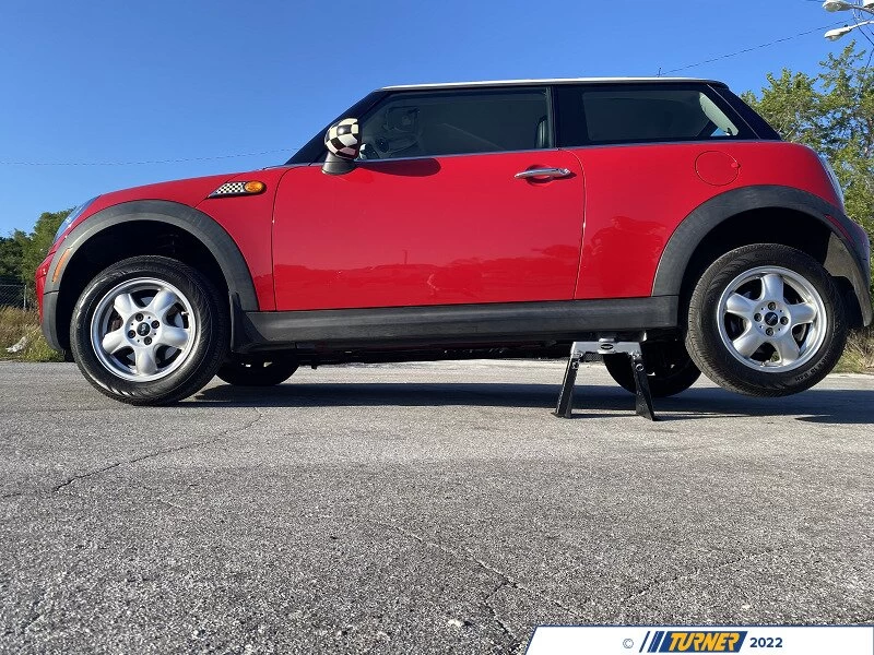 The RennStand Jack Stand - With BMW, Mini, & Mercedes Jack Pad Adaptor - Image 4