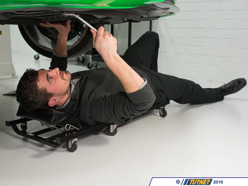 Schwaben 40" Padded Creeper With Adjustable Headrest - Image 10