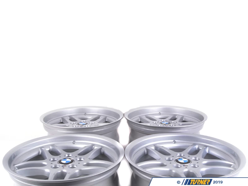 E34 18" M Parallel Style 37 Wheel Set - Image 2